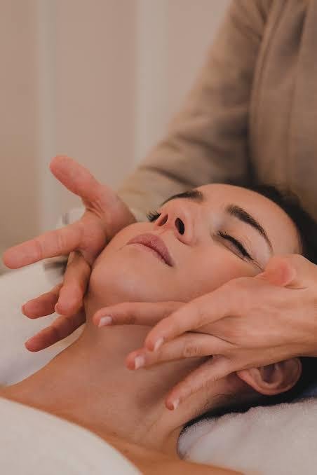 Masofilaxia Facial y Cuello Efecto Botox - 1 sesión - Imagen 2